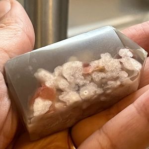 Beautiful small flower 🌸 agate tower